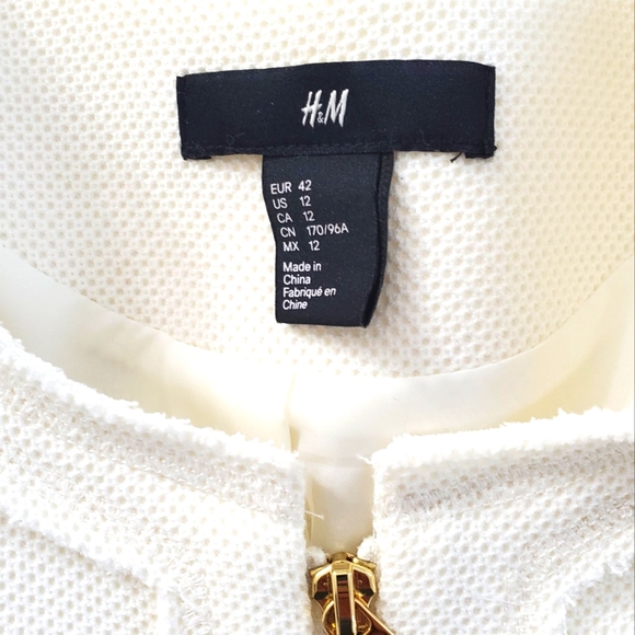 Blazer - Picture 4 of 5